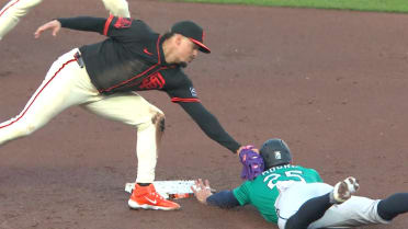 Robbie Ray picks off Dylan Moore after review