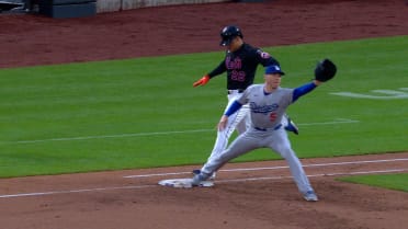 Dodgers turn two after a review, ending the 1st