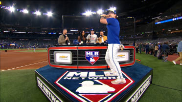 Davis Schneider joins IT ahead of Game 2