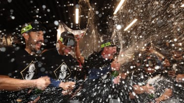 Dan Wilson's speech before celebrating in clubhouse