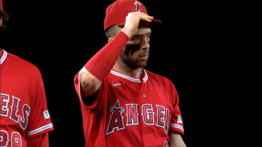 Zach Neto's unbelievable throw while falling