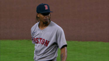 Brayan Bello strikes out Carlos Correa