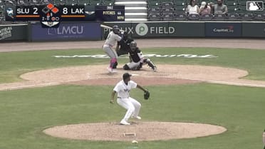 Jatnk Diaz In play, run(s) to Elian Peña