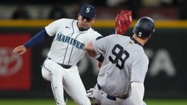 Cal Raleigh saca a Aaron Judge 