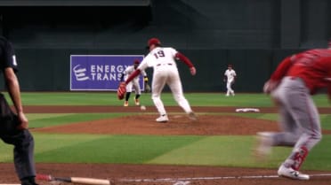 Wade Meckler singles after deflection