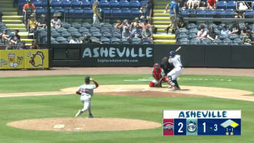 Caden Powell homers (12) on a fly ball to center field. Xavier Neyens scores.