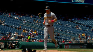 Henry Davis' RBI walk