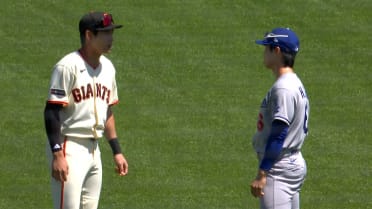Hyeseong Kim and Jung Hoo Lee meet pregame