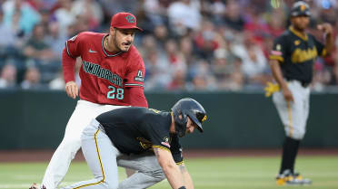 D-backs turn a miraculous 3-2-5-6 double play