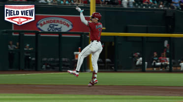 Field View: Corbin Carroll's solo home run 