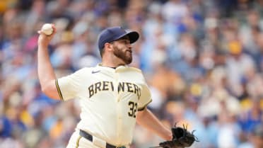 mlb　1st AARON CIVALE 299シリ Aaron Civale - Wikipedia