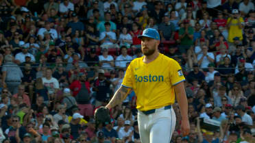 Garrett Crochet completa un juego sin anotaciones