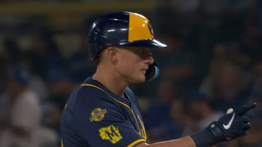 Andrew Vaughn's RBI single