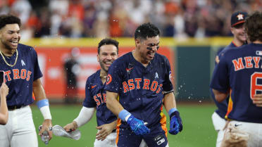 Mauricio Dubón's walk-off single