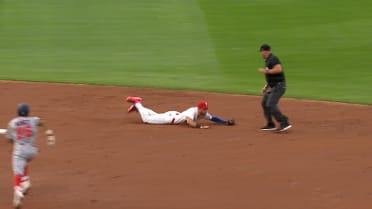 Trea Turner's diving play
