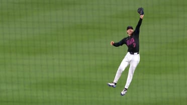 Brett Baty's impressive leaping catch