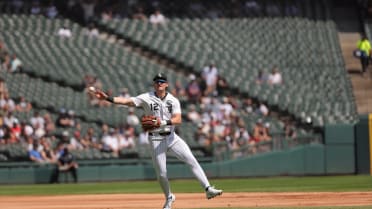 Colson Montgomery nabs Ronald Acuña Jr. after review