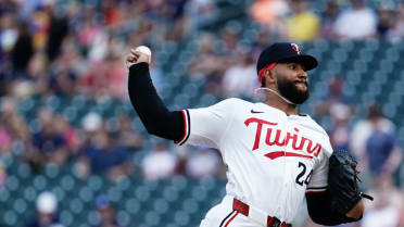 Simeon Woods Richardson works out of a 1st inning jam