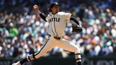 Logan Gilbert's 10 strikeouts in win vs. Giants