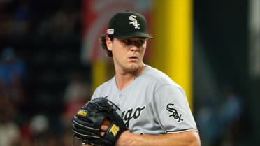 Mike Vasil escapes bases-loaded jam 