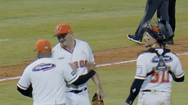 Toros se imponen a Leones