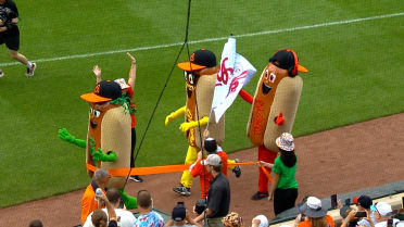 Arougheti family participates in hot dog race