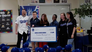 Dodgers, Max Muncy support Gabriella Charter Schools