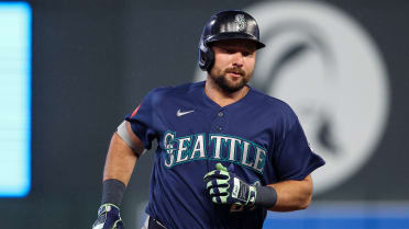 Cal Raleigh's two-run home run (7)