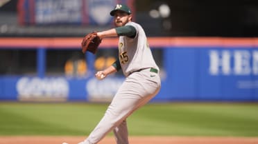 Aaron Civale strikes out Bo Bichette swinging