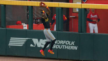 Oneil Cruz's leaping catch on the warning track