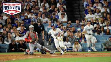 Field View: Miguel Rojas' go-ahead RBI single