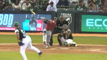 Melvin Mercedes pega HR de dos carreras