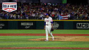 Field View: Edwin Díaz secures Puerto Rico's win