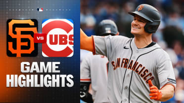 Giants hit seven home runs in 18-3 win over Cubs