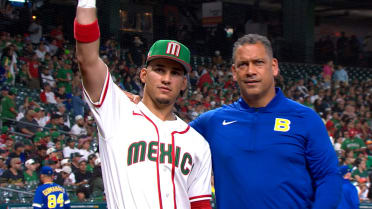 Alek y Allen Thomas se enfrentan en el Clásico