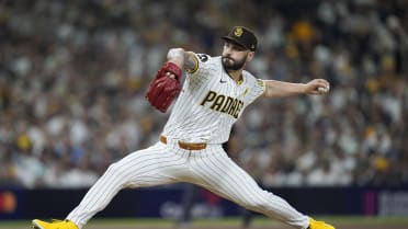 Tanner Scott escapes jam in the 6th