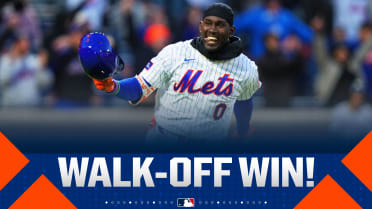 Ronny Mauricio walks it off in extra innings