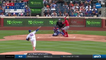  Brandon Nimmo's sliding catch