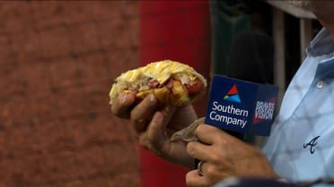 Braves' Paul Byrd rates Hot Dog 