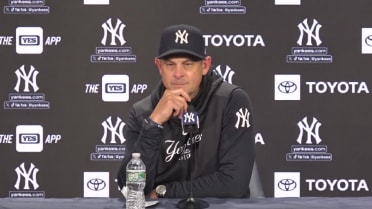 Aaron Boone on leaving runners on base in loss
