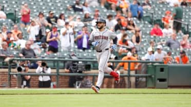 Adrian Del Castillo's go-ahead two-run home run (1)