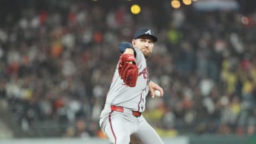 Dylan Lee sale de aprietos