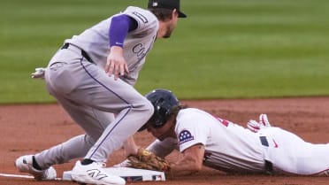 Hunter Goodman pesca a a Nate Eaton en 3ra tras revisión