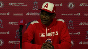 Ron Washington on Kyle Hendricks' 100th career win 