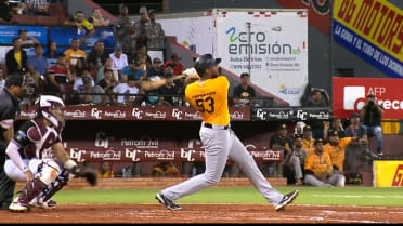 Jerar Encarnación's three-run homer