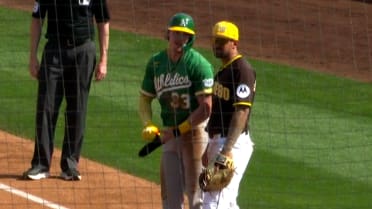 Henry Bolte's RBI single 