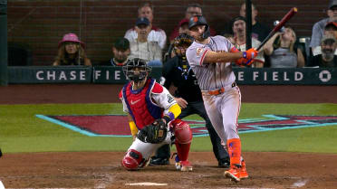 Casey Schmitt's RBI sacrifice fly