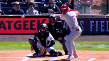 Trea Turner pega tres hits ante los Rockies