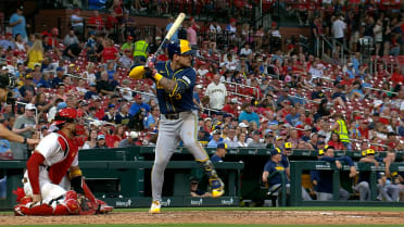 Joey Ortiz's solo home run (3)