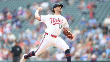 Dean Kremer fans Alejandro Osuna, strikes out side